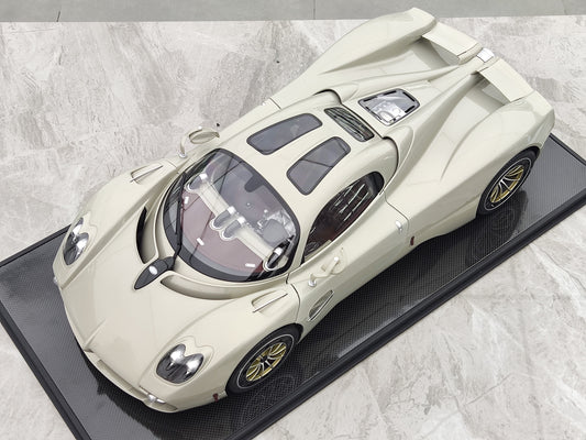 POCHER 1/8 Pagani Utopia Coupé Rinascimento Lucido Pocher Finished Product Release Color Alloy Model Ornaments PC004