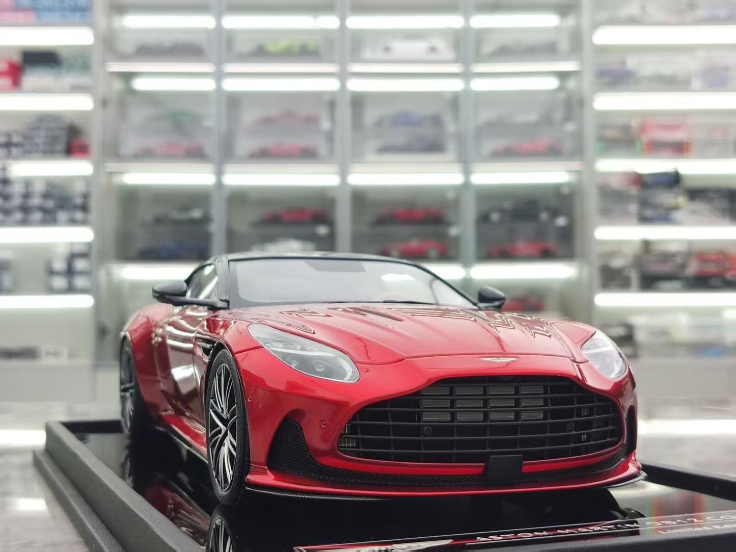 MOTORHELIX 1/18 Aston Martin DB12 COUPE, Metallic Red, Resin Car Model MH312