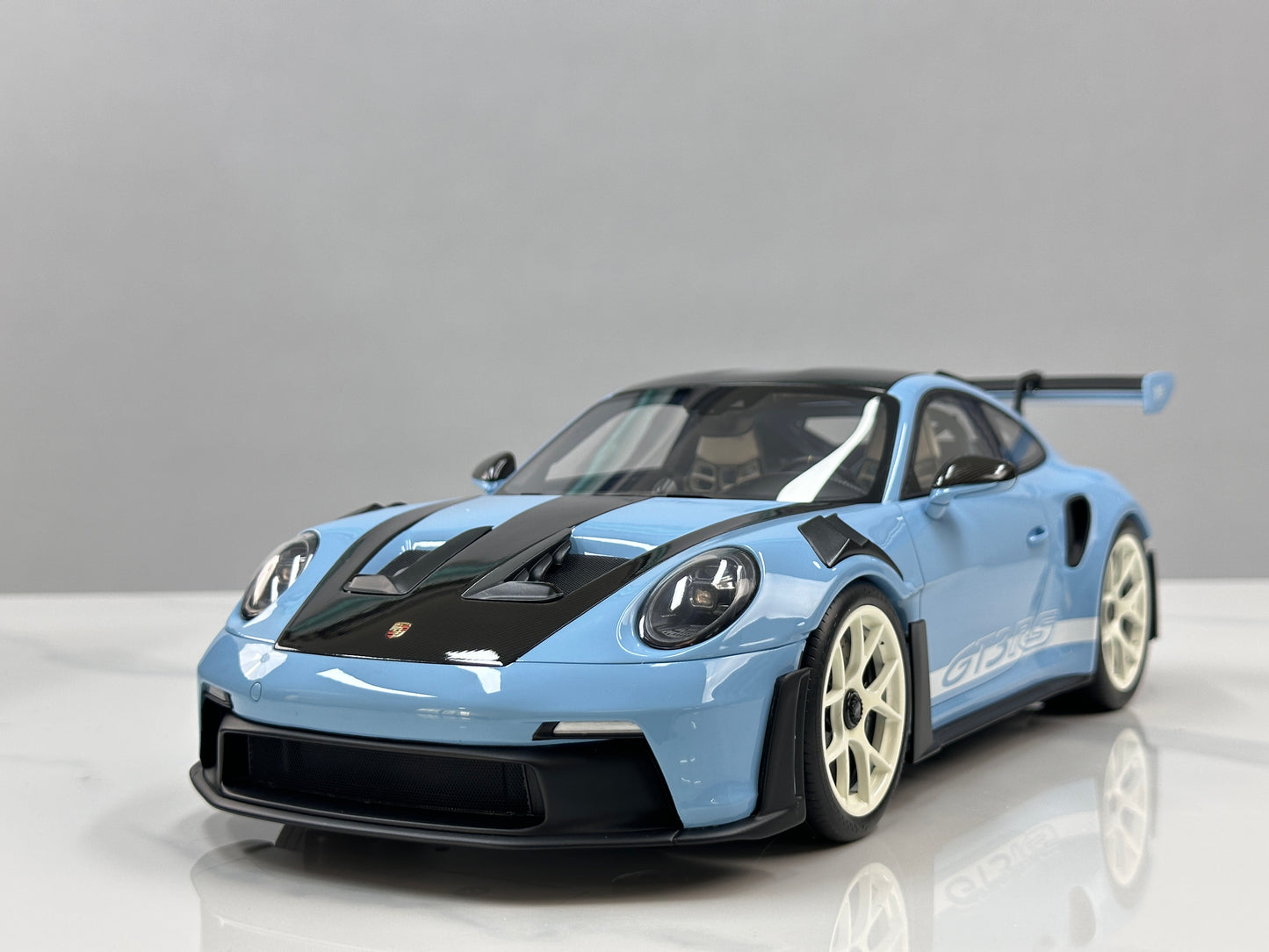 GT Spirit 1/12 Porsche 911 [992.1] GT3 Blue GT497
