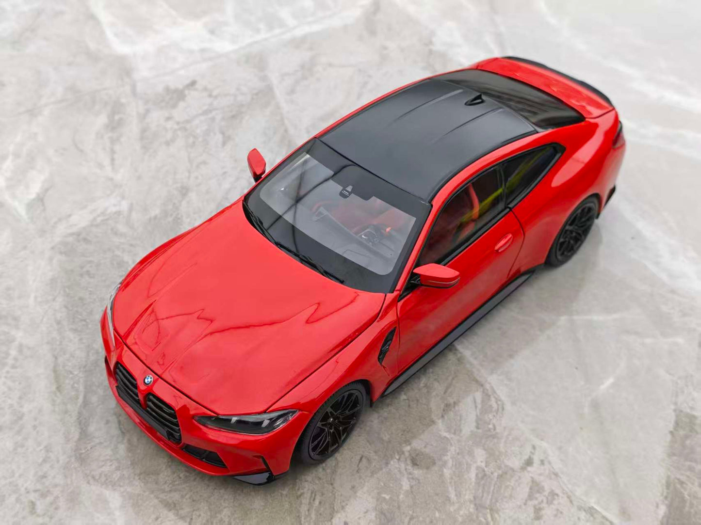 MINICHAMPS 1/18 BMW M4 Red 110020140