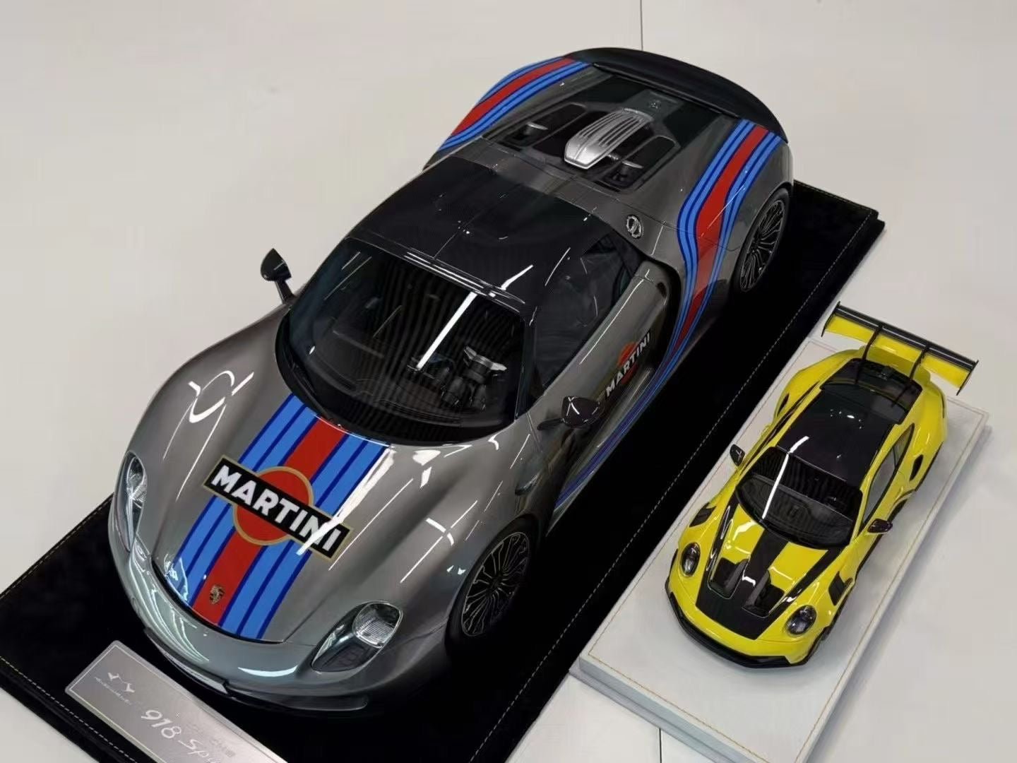 HH 1/18 Porsche 918 Spyder