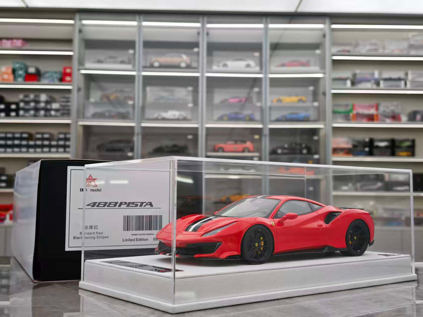 BBA MDOEL 1/18 Ferrari 488PISTA (Red) BBA055