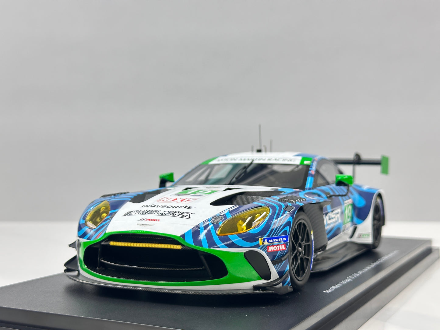 Topspeed 1/18 Aston Martin Vantage GT3 Evo – White & Blue Livery (TS0709)