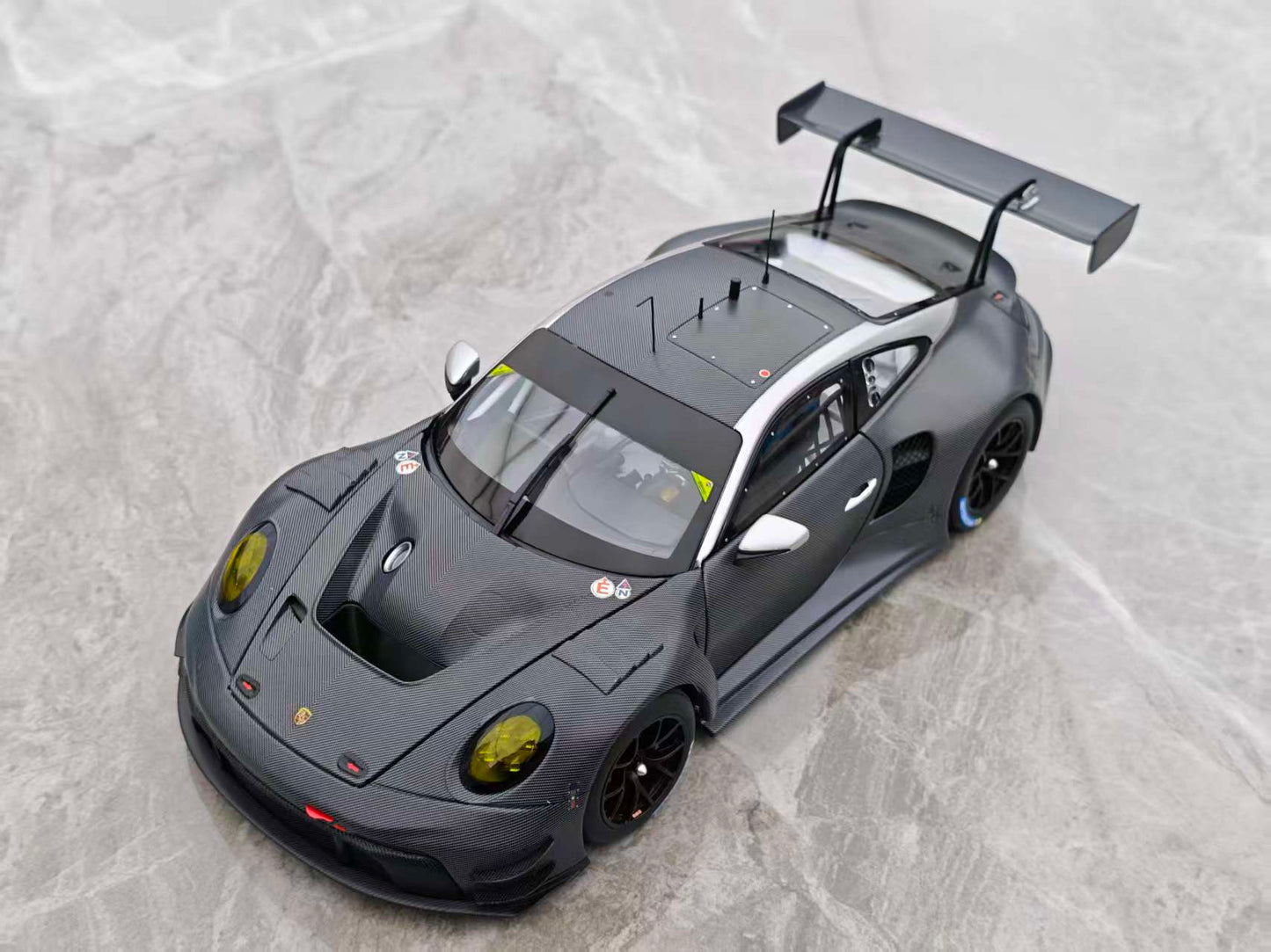 MINICHAMPS 1/18 Porsche PORSCHE 911 992 GT3 R 110246000