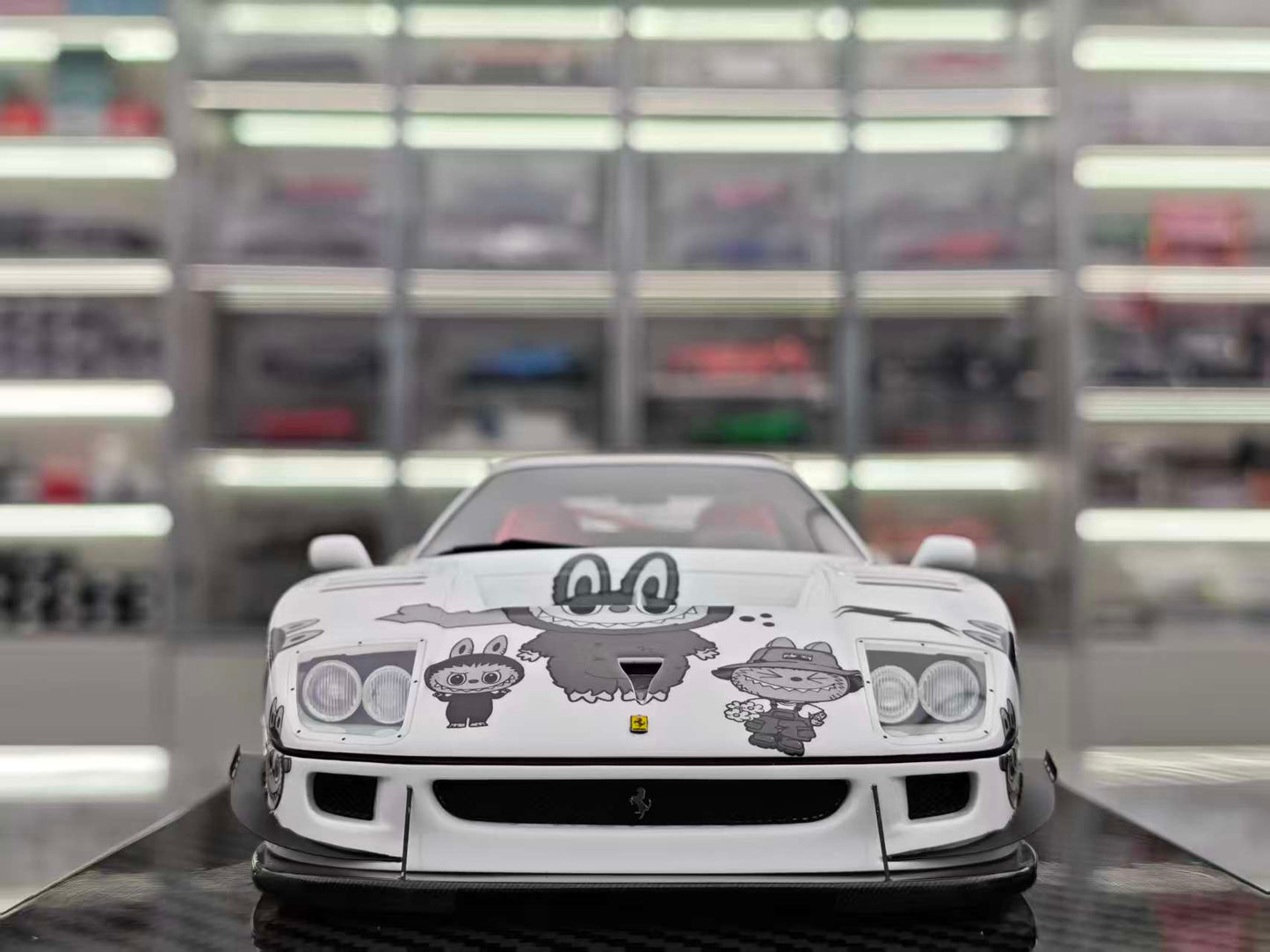 BBA MODEL 1/18 Ferrari F40 with carbon fiber sole BBA031