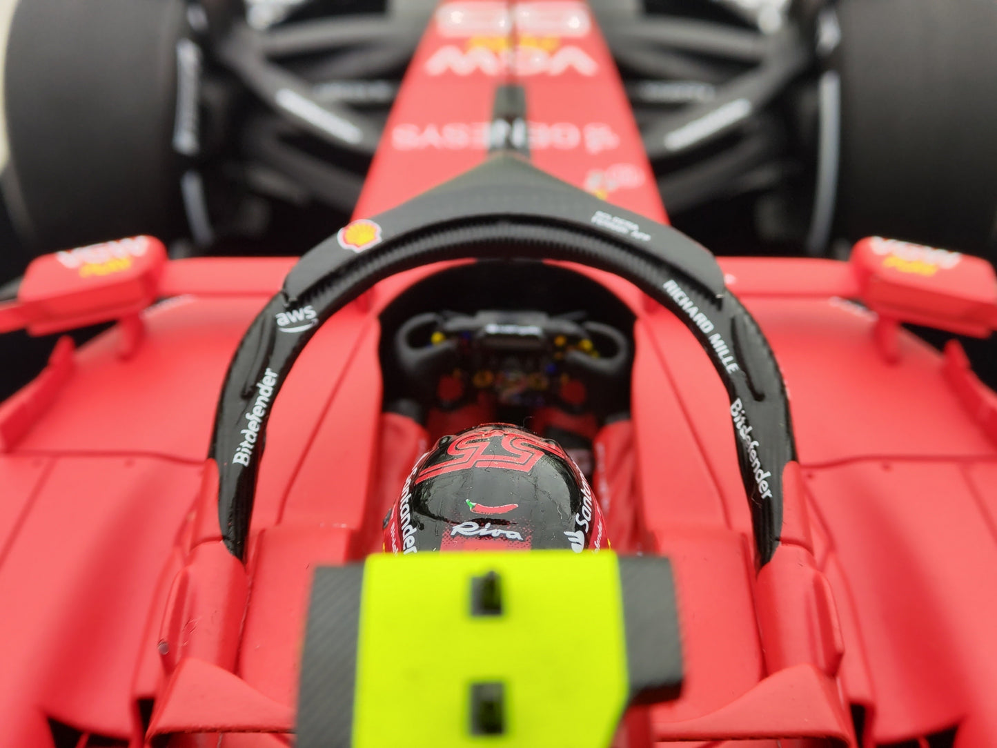 Looksmart 1/18 Ferrari SF-23 2023 Singapore Race #55 Red F1 Model Car LS18F1054
