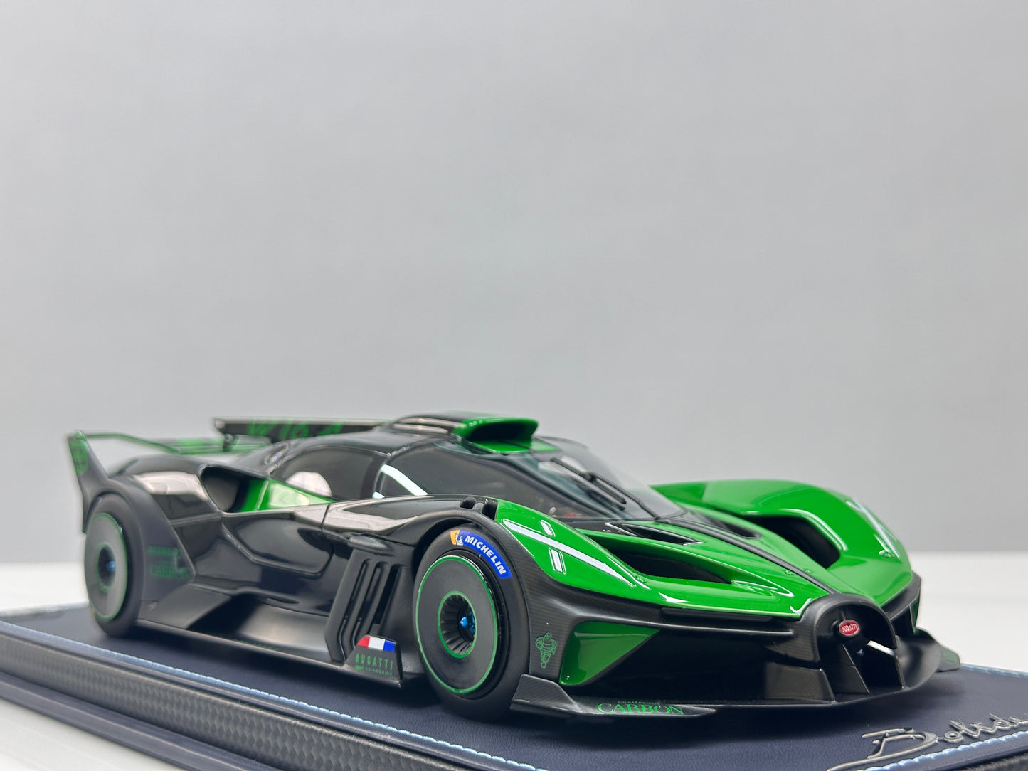 MR 1/18 Bugatti Bolide Viper Green BUG014B
