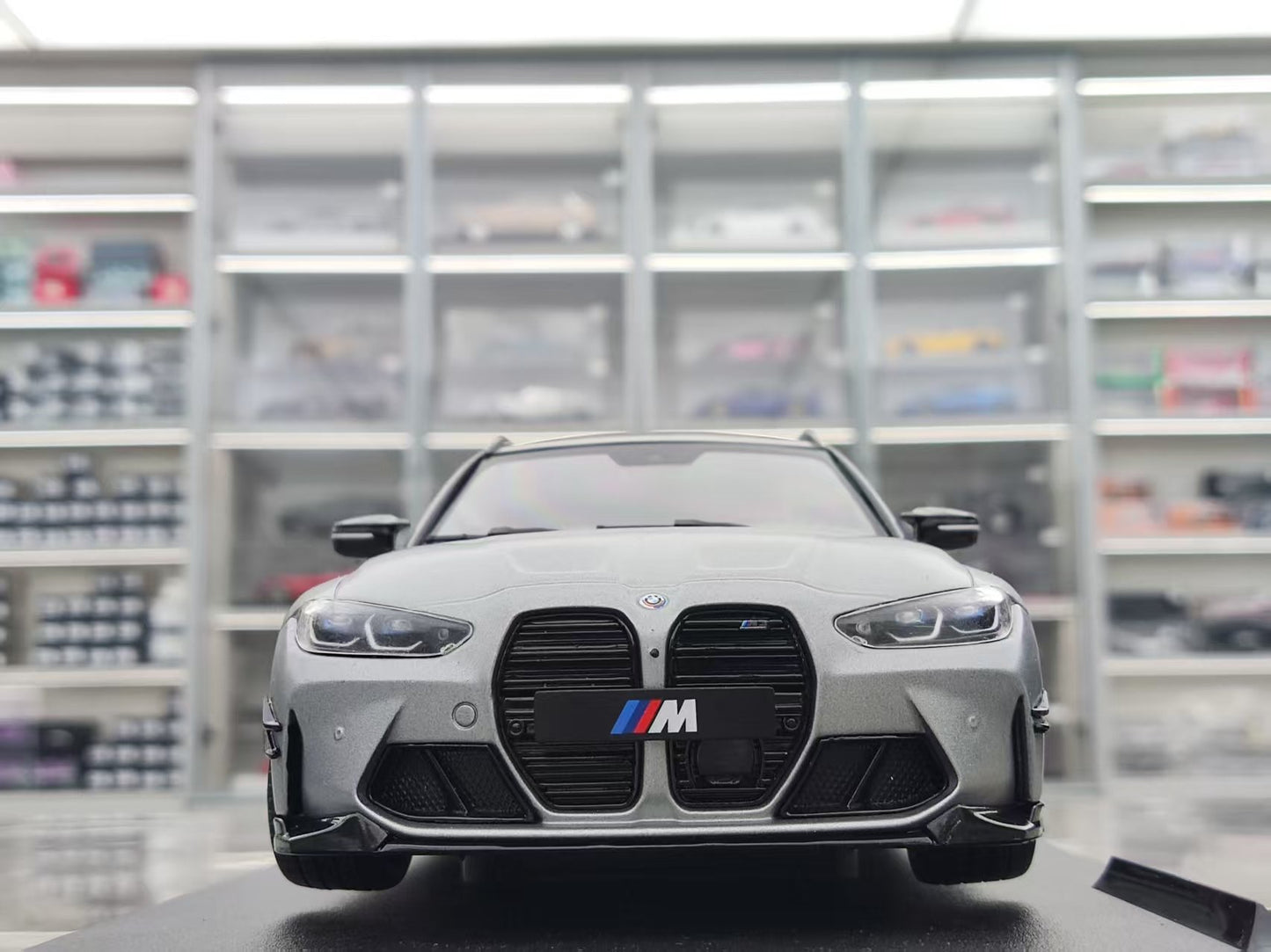 solido 1/18 BMW M3 (G81) Touring 2024 Grey S1813702
