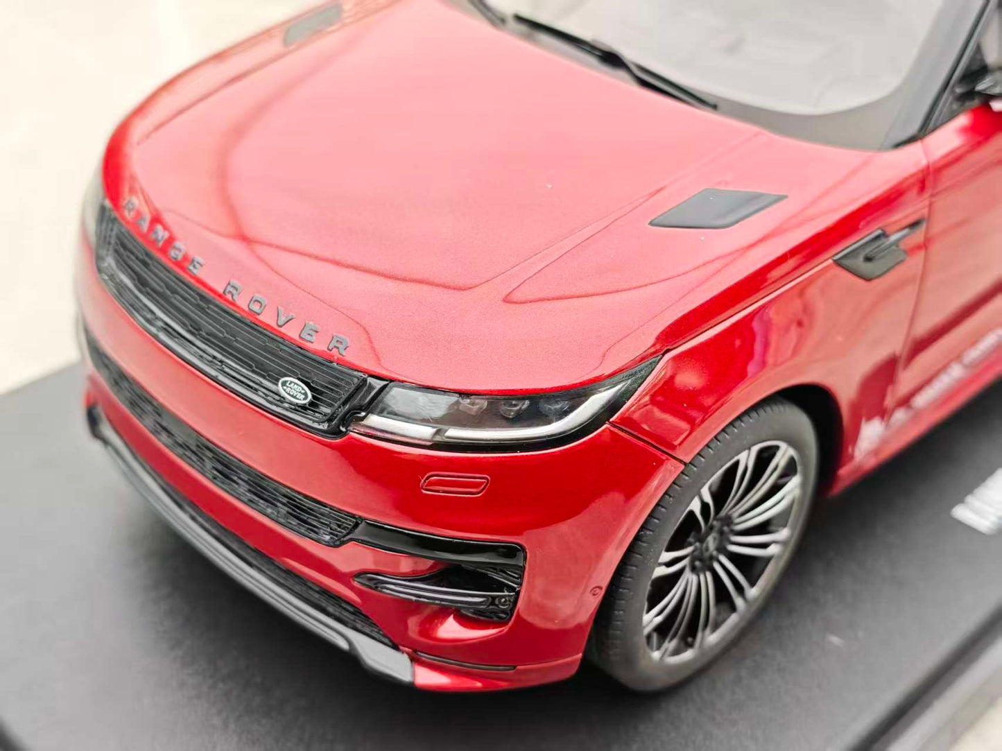 GT Spirit 1/18 RANGE ROVER SPORT GT523