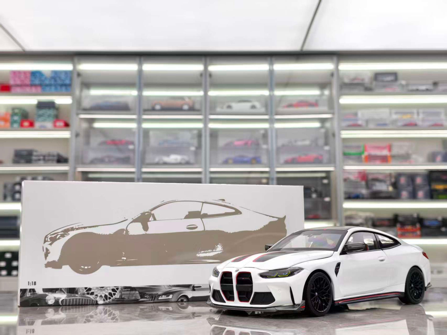 MINICHAMPS 1/18 BMW M4 CSL 2023 White 110023022