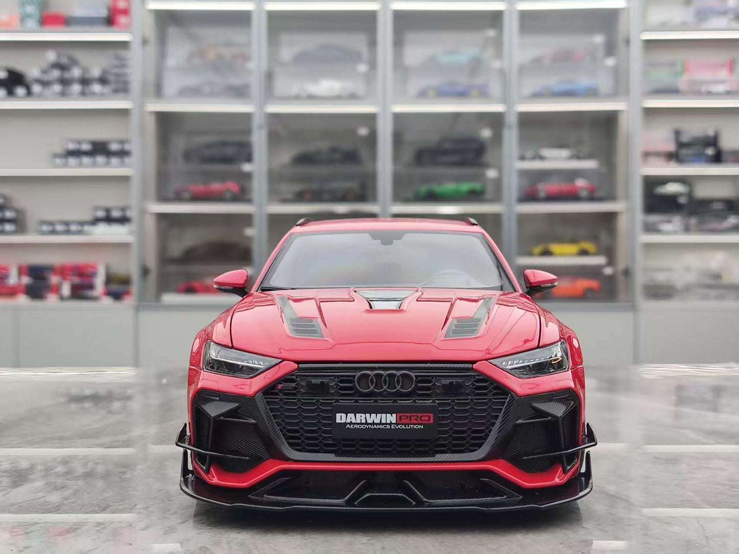 Kilo Works 1/18 Audi RS6 Red KW021