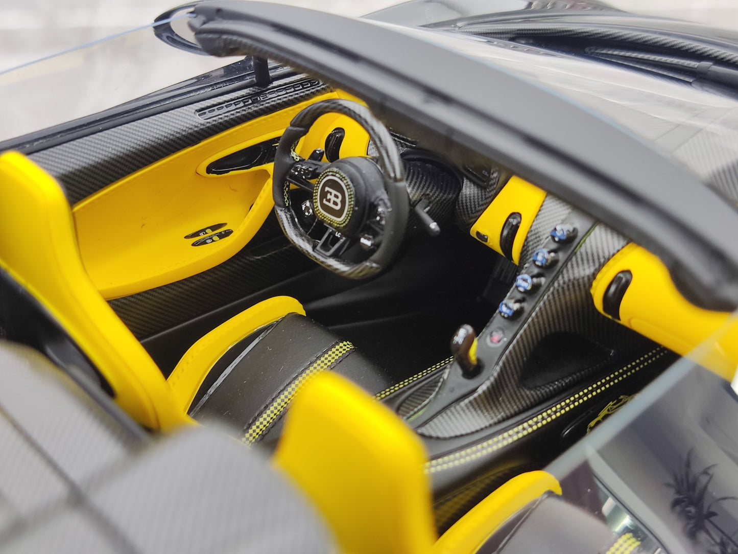 MR 1/18 Bugatti W16 Mistral Convertible, Jet Black, Limited Edition Model Car BUG015A