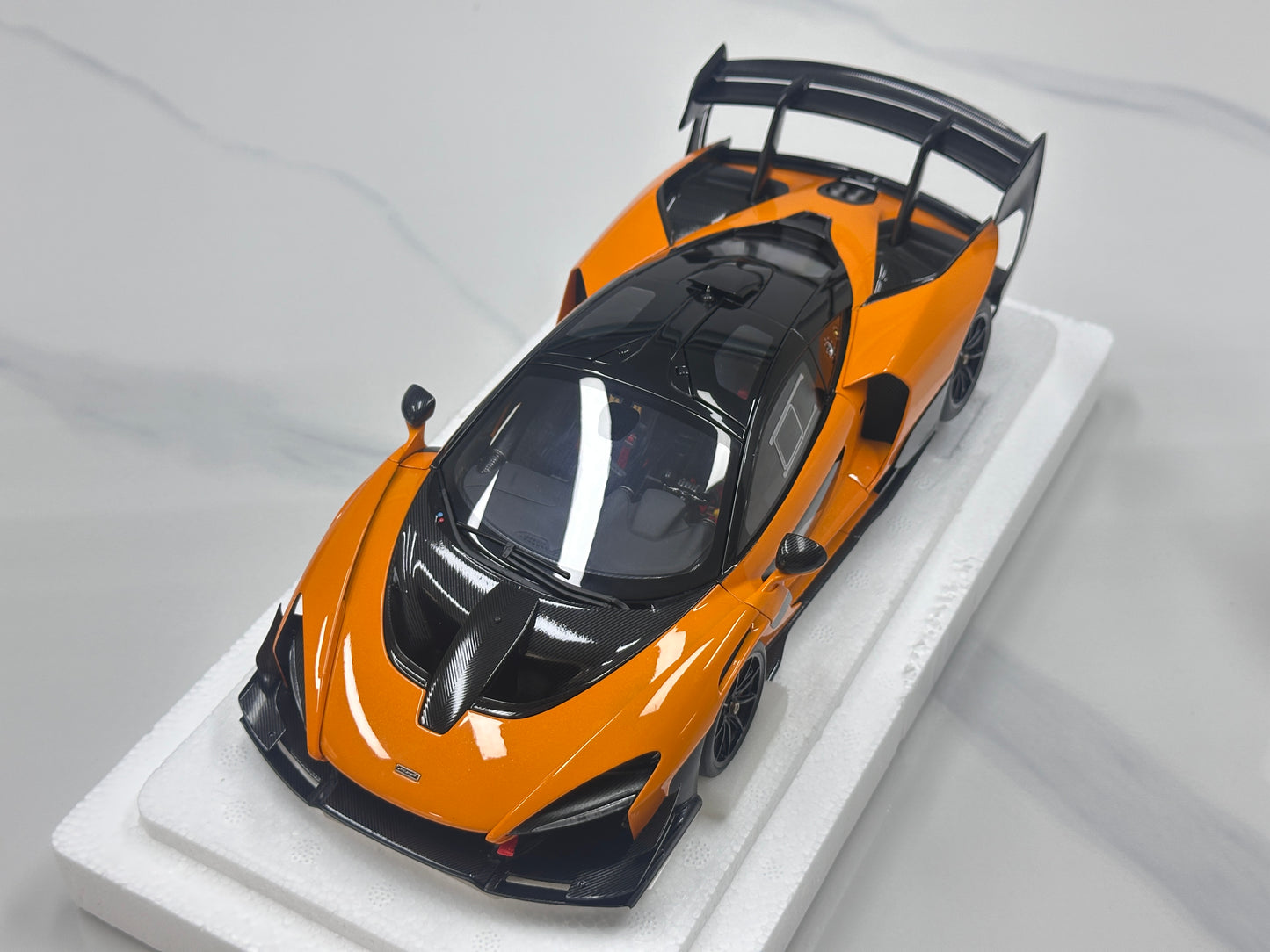 AUTO Art 1/18 McLaren SENNA GTR Orange 81956