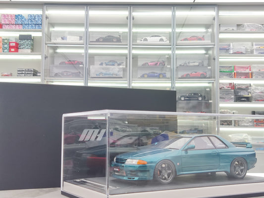 MOTORHELIX 1/18 Nissan Skyline GT-R (R32) Customized Version Midnight Green MH324