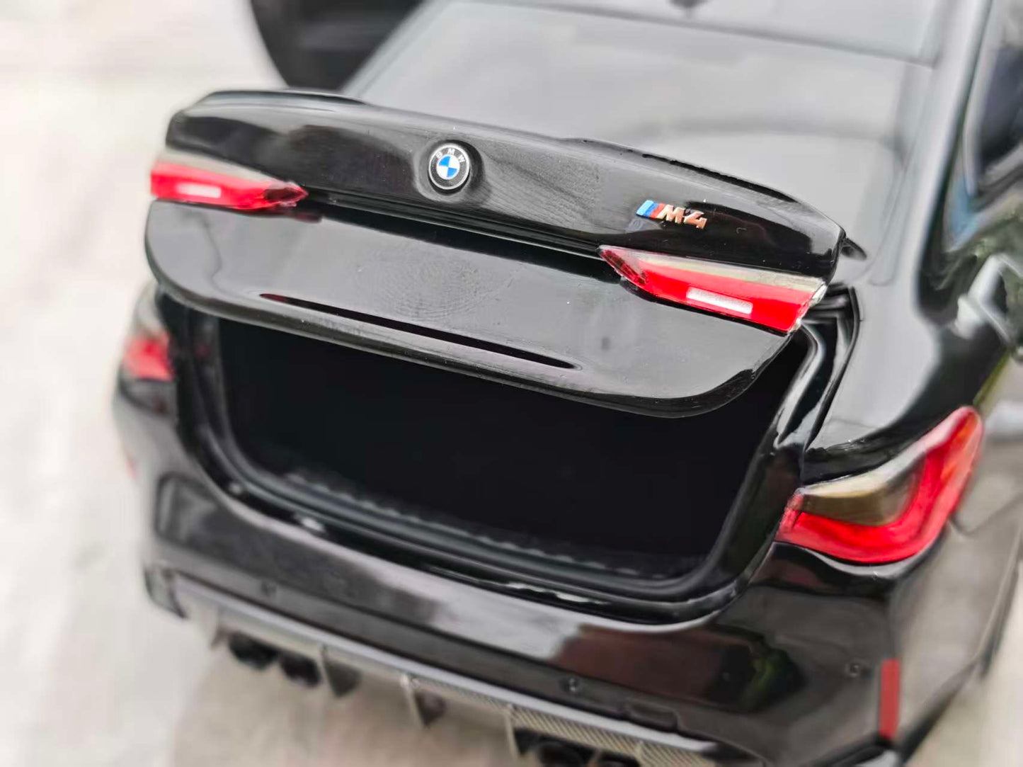 MINICHAMPS 1/18 BMW M4 Black 110020141