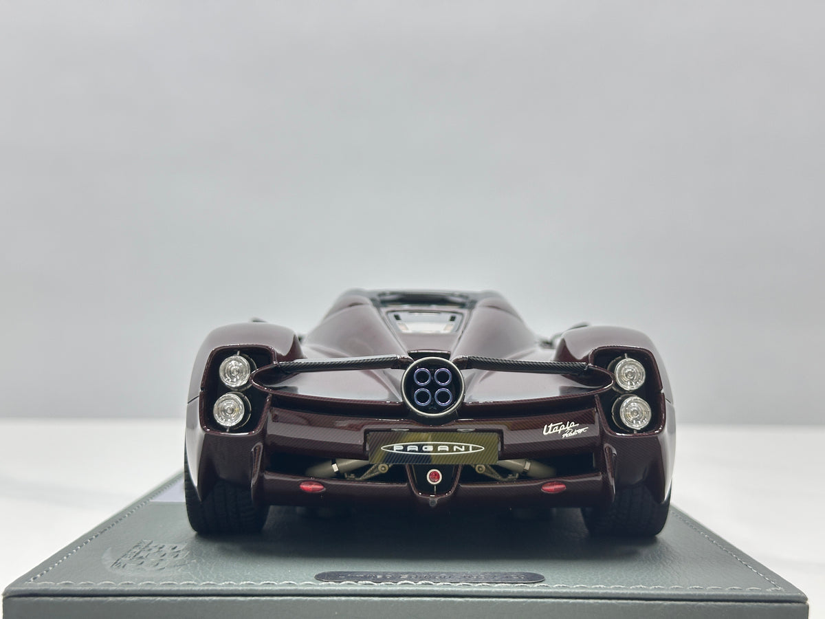 BBR 1/18 Pagani Utopia Roadster Full Carbon P18245A