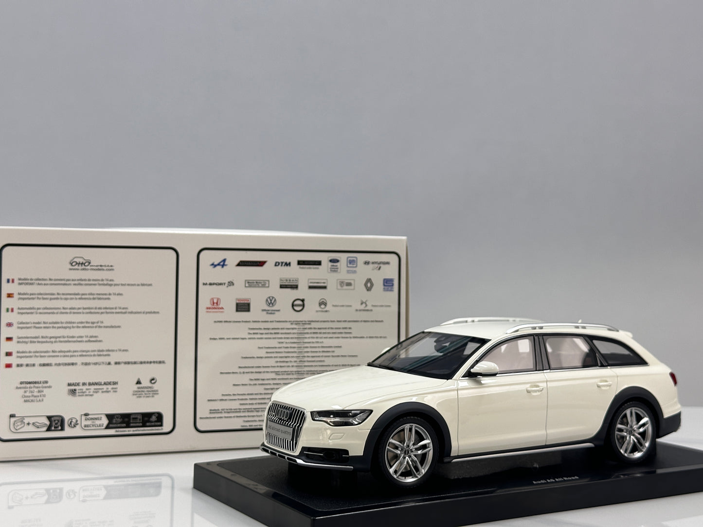 OTTO 1/18 Audi A6 C7 Allroad Ibis White OT1286
