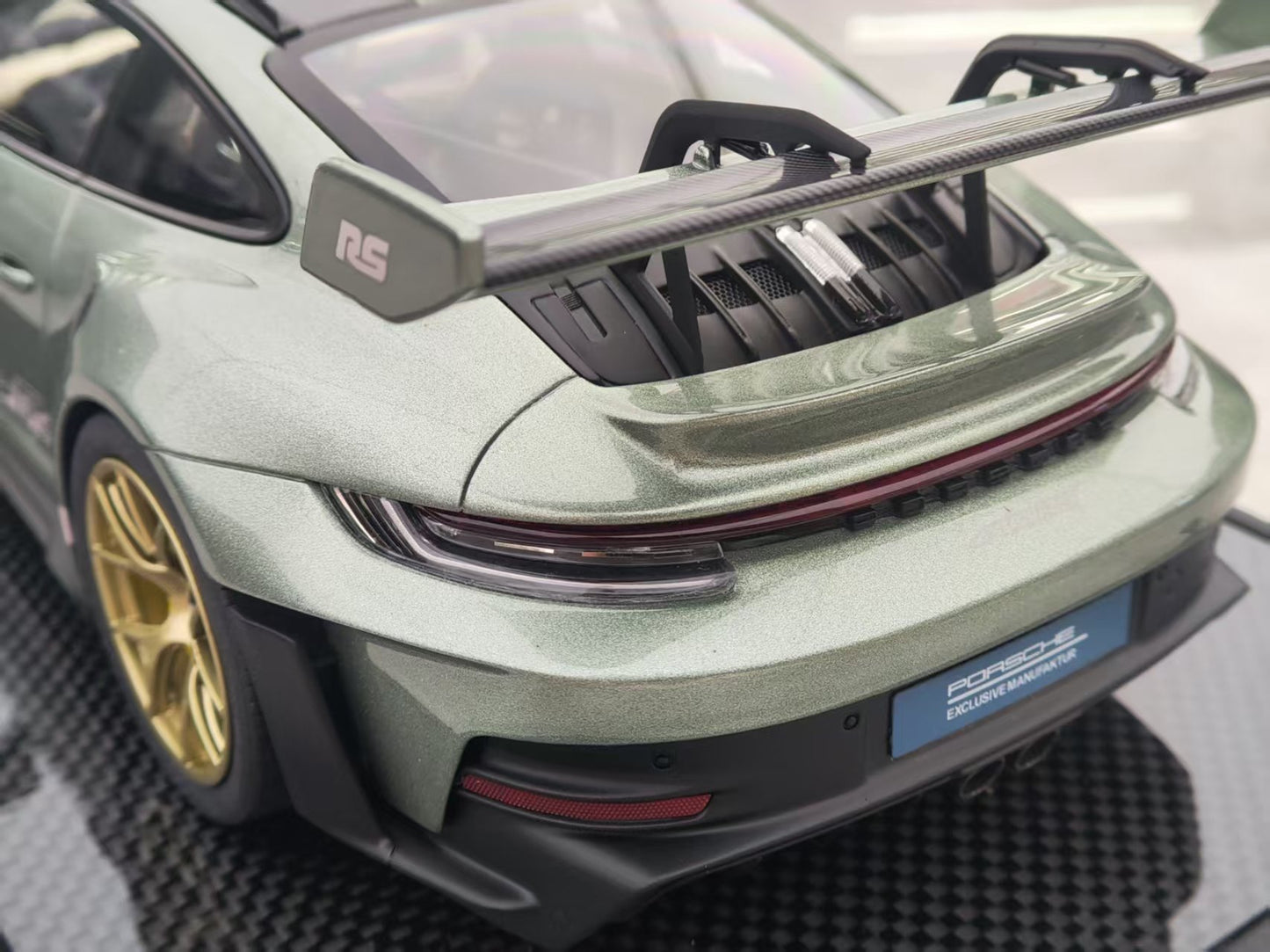 TIMOTHY&PIERRE 1/18 Porsche 992 GT3RS City Bamboo Green Simulation Car Model TP180