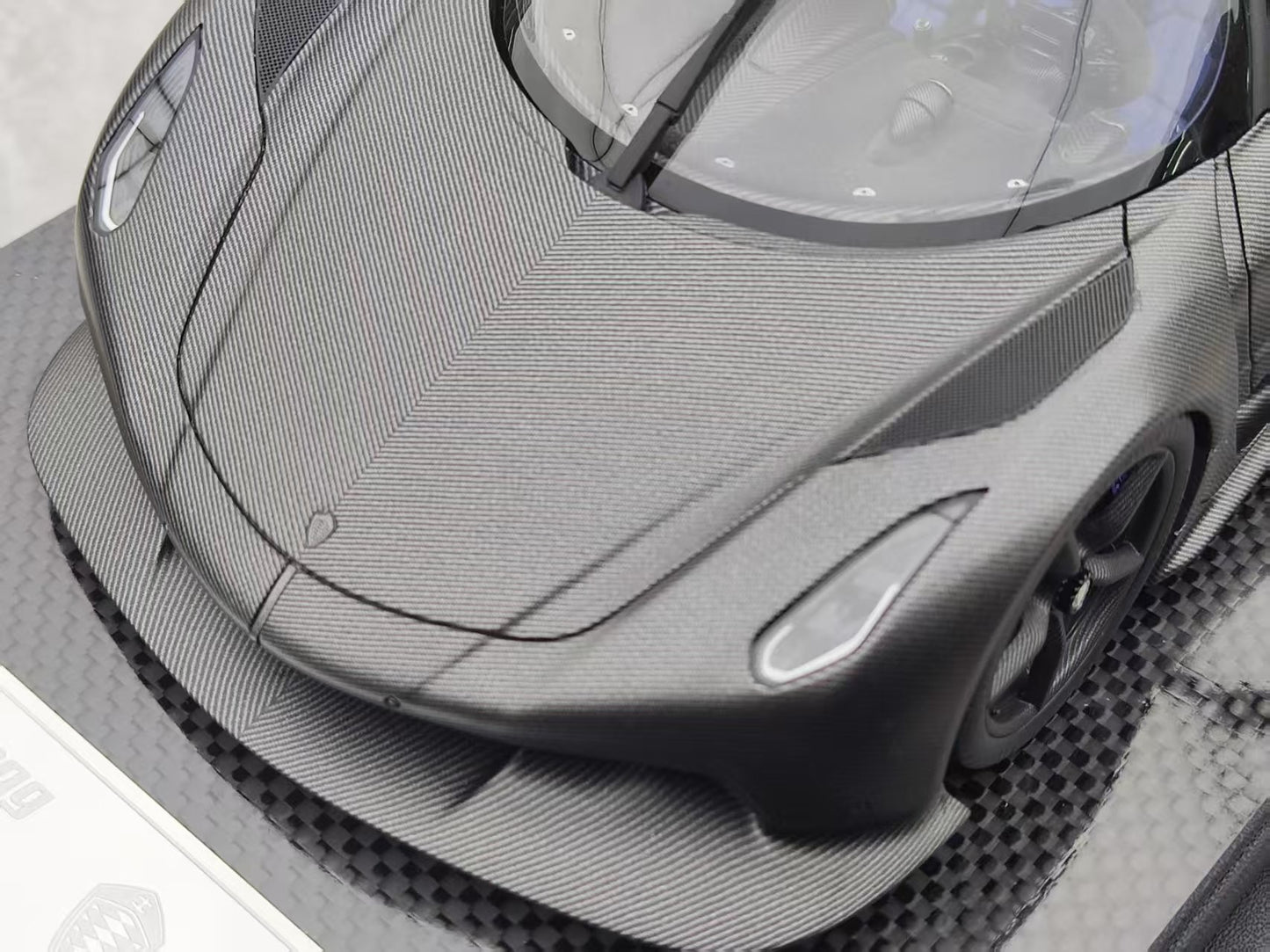 FRONTIART 1/18 Koenigsegg Jesko Absolut 7289 Bare Carbon FA185