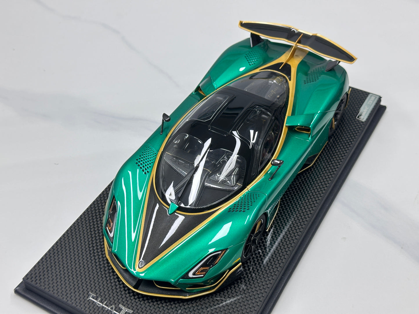 FrontiArt 1/18 SSC Tuatara Striker - Green (FA202)