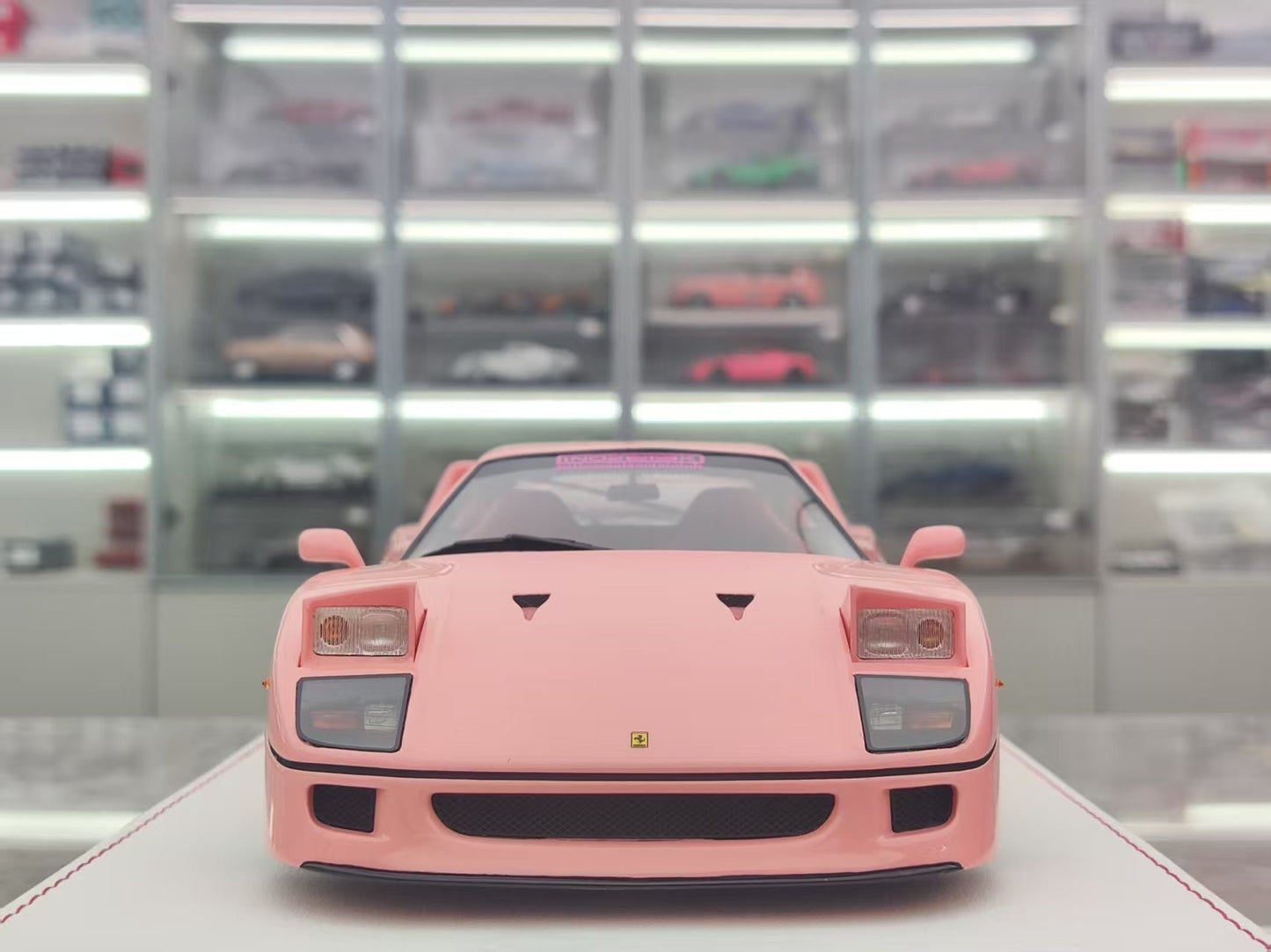 GL 1/18 Ferrari F40 Pink JS-GL012