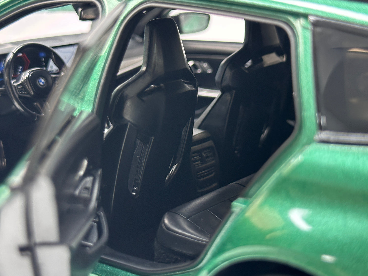 TSM MODEL 1/18 BMW M3 Touring (Isle of Man Green) TSM181030