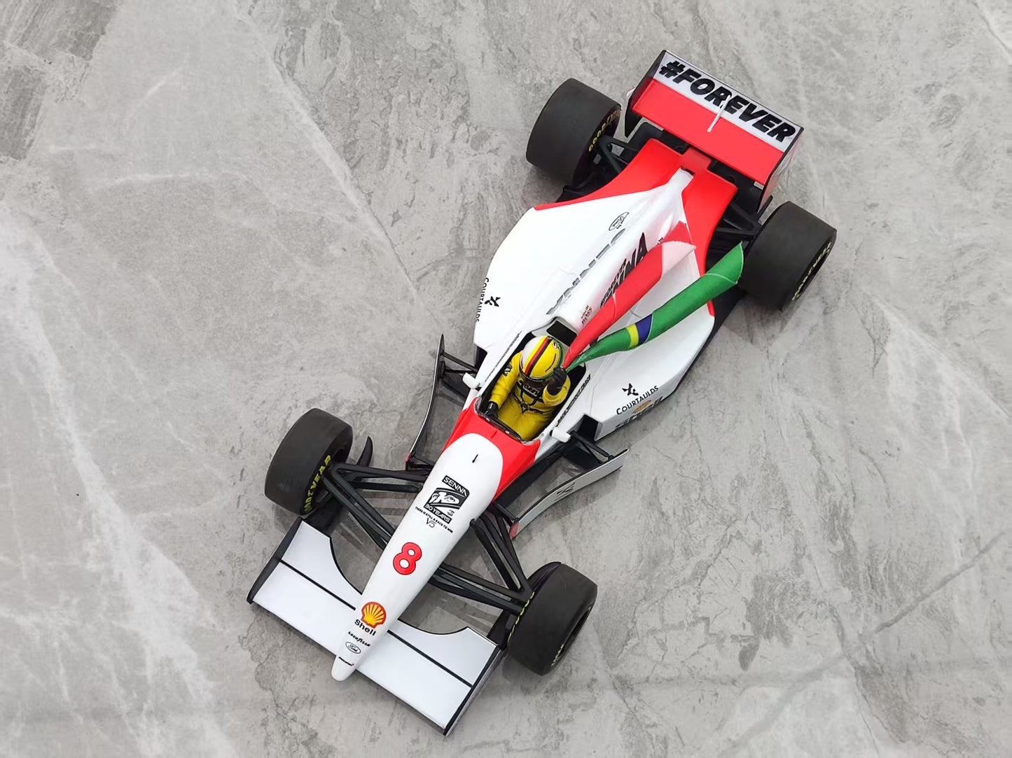 MINICHAMPS 1/18 McLaren FORD MP4/8 - SEBASTIAN VETTEL - Includes figure and flag, red and white livery 530931805