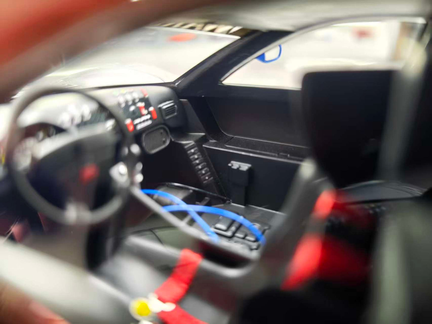 IVY 1/18 Mercedes-Benz CLK GTR Silver #10 IVY235