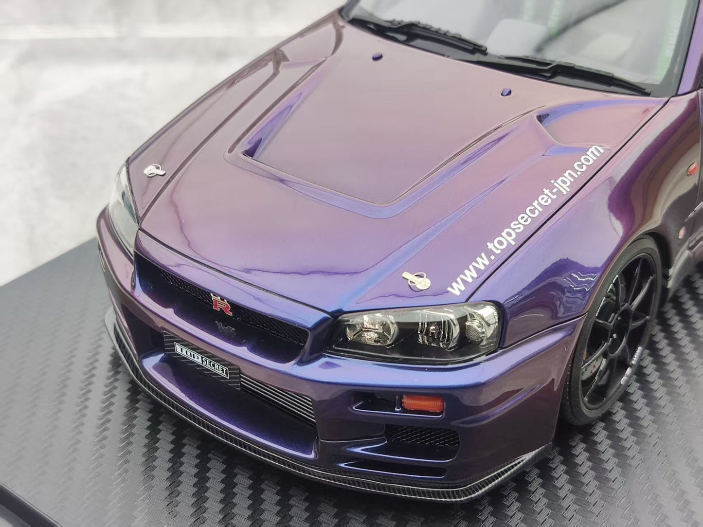 Ignition Model 1/18 Nissan TOP SECRET 34GT-R (BNR34) Metallic Purple IG3850