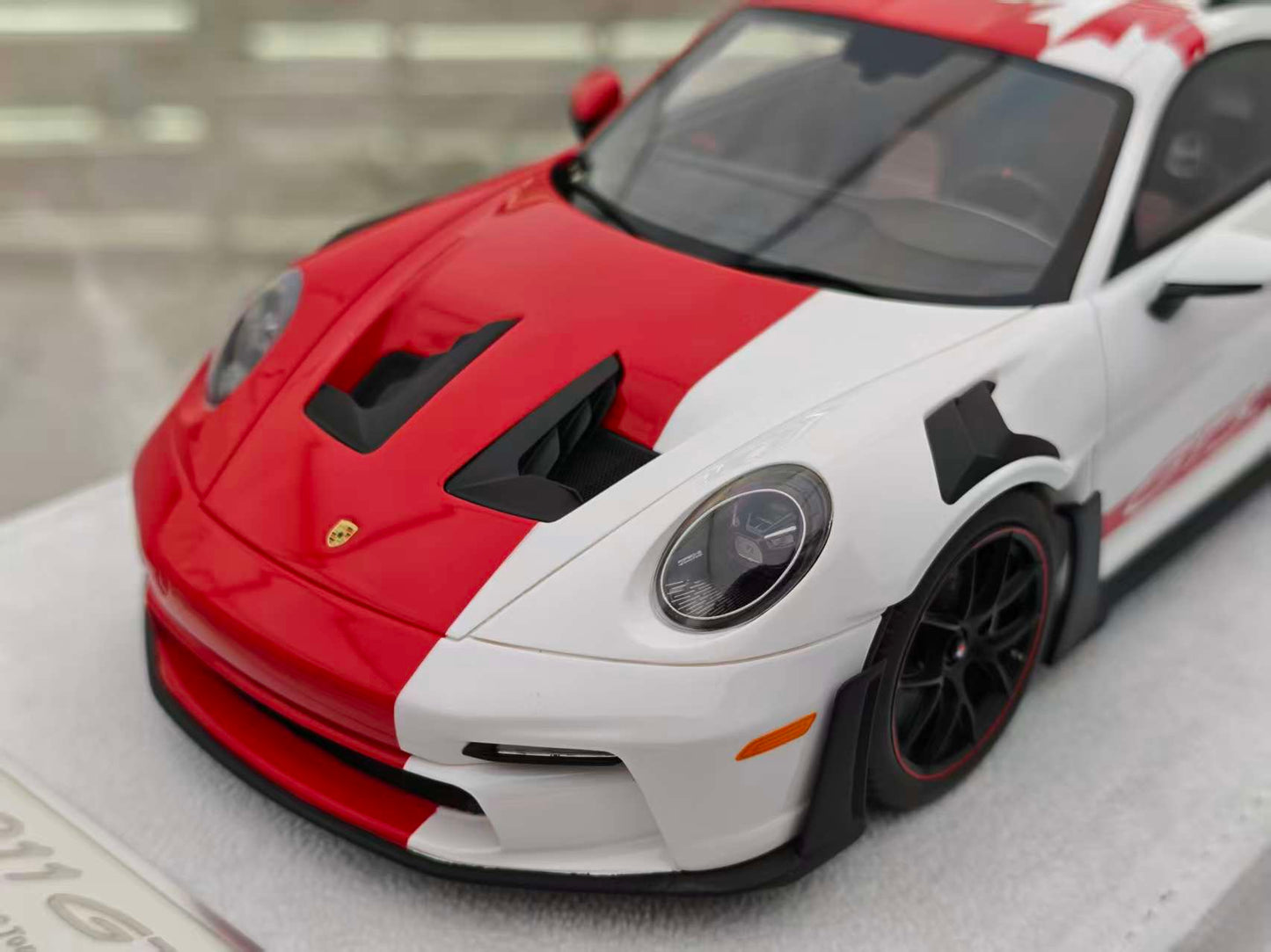 FuelMe 1/18 Porsche 992 GT3 RSSPEC Toronto FM18010LM-16