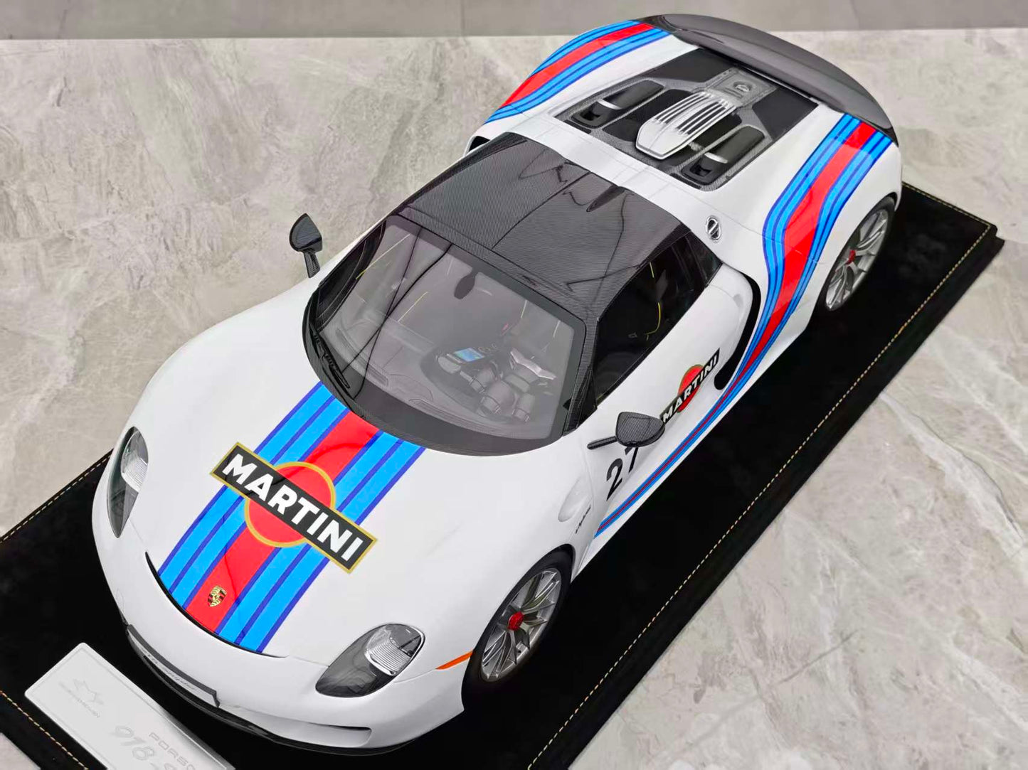 HH Model 1/8 Porsche 918 Spyder Martini HH523