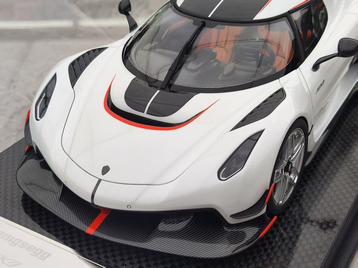 FRONTIART 1/18 Koenigsegg Jesko 7391 White Car Model FA168