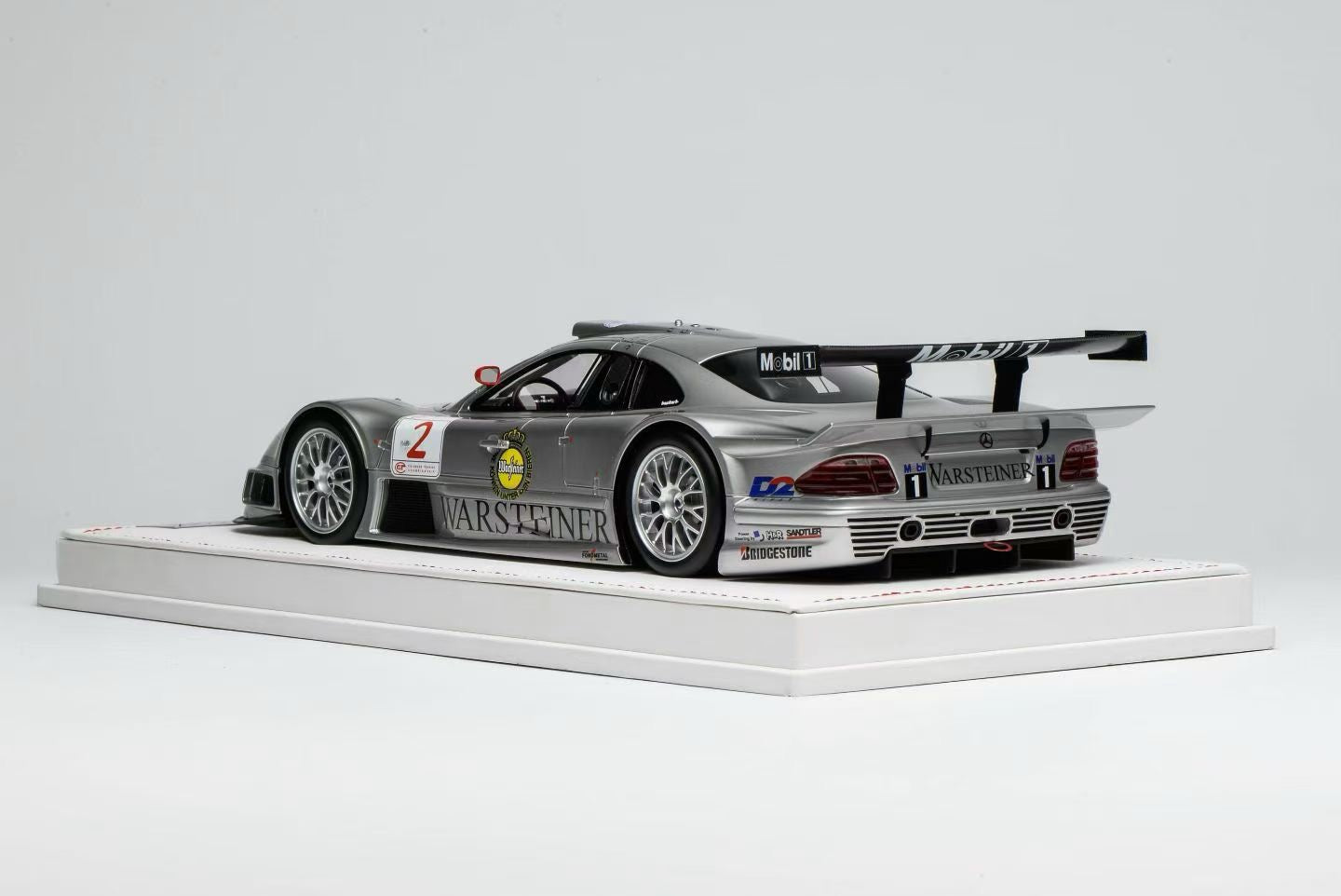 IVY 1/18 Mercedes-Benz CLK GTR 1997 racing car model figurine