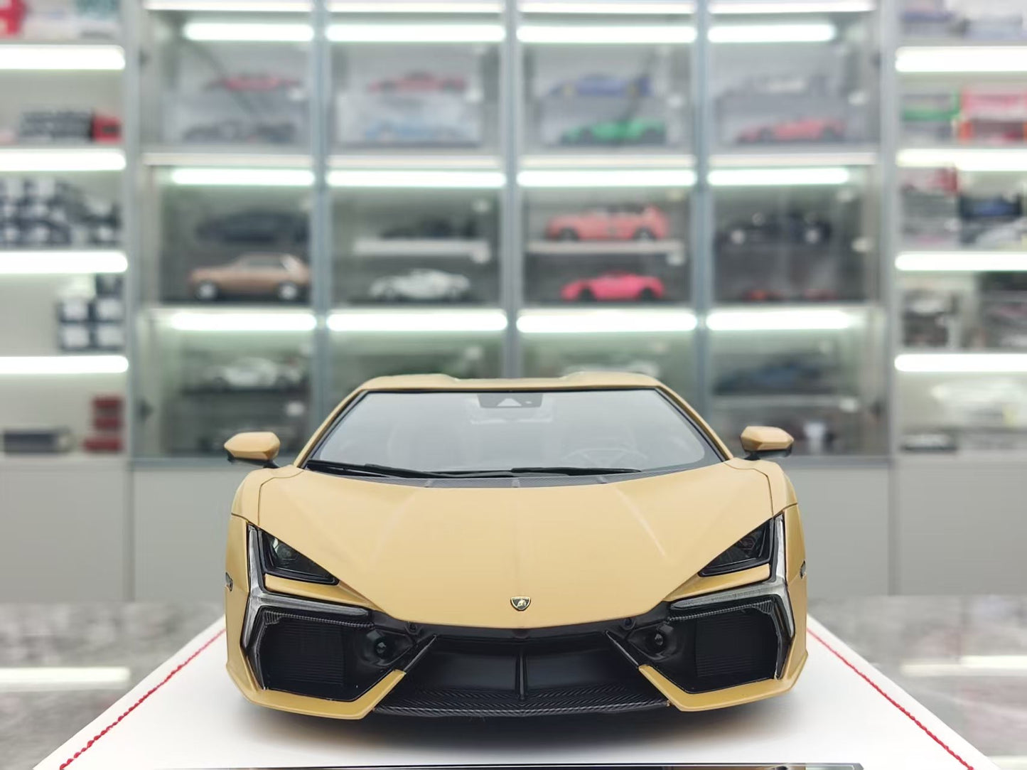 IVY 1/18 Lamborghini Revuelto Matt Gold IVY230