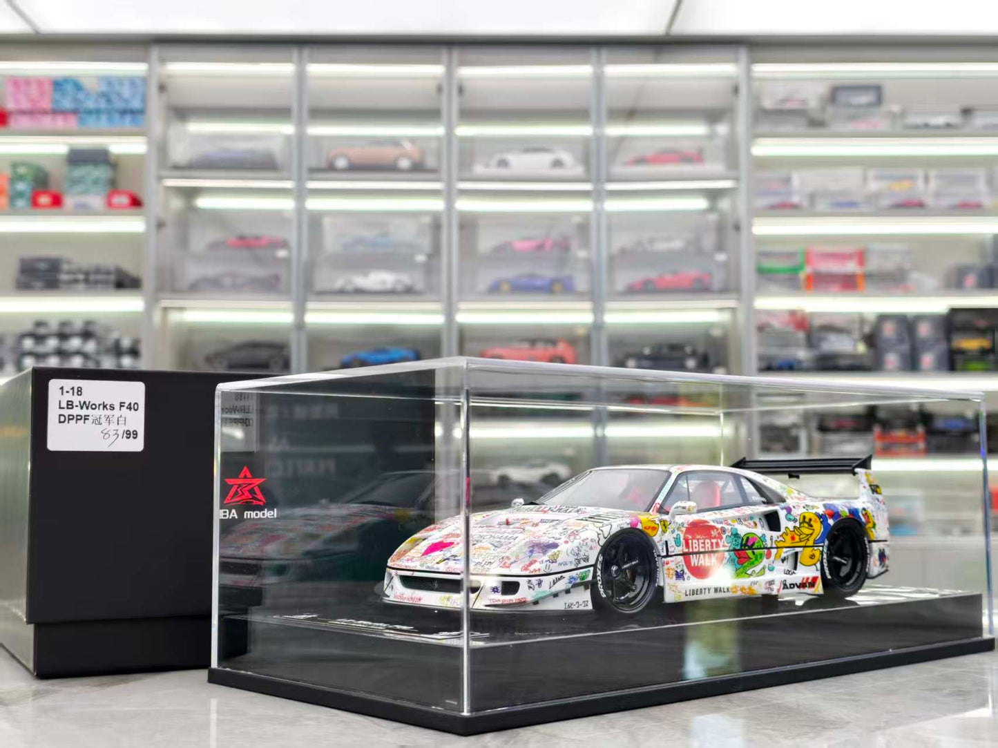 BBA MODEL 1/18 Ferrari F40 with graffiti carbon base BBA032