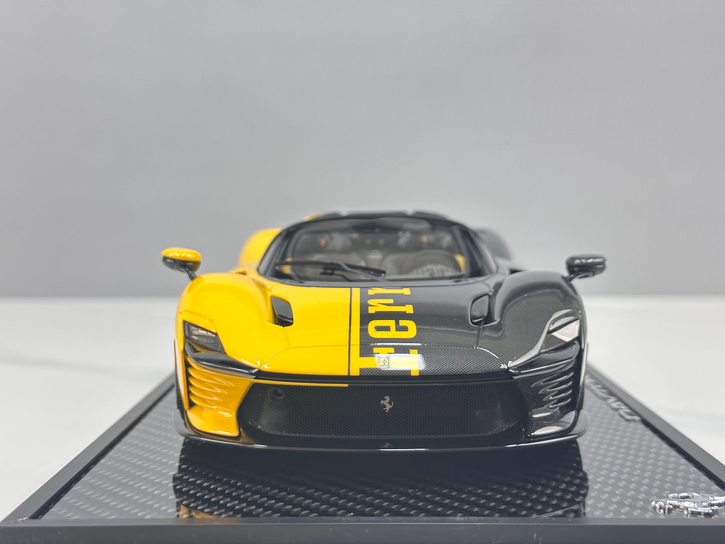 BBR 1/18 Ferrari SP3 Daytona 599+1 Spider - Open Roof Modena Yellow/Black Carbon Fiber P18214TMOCH