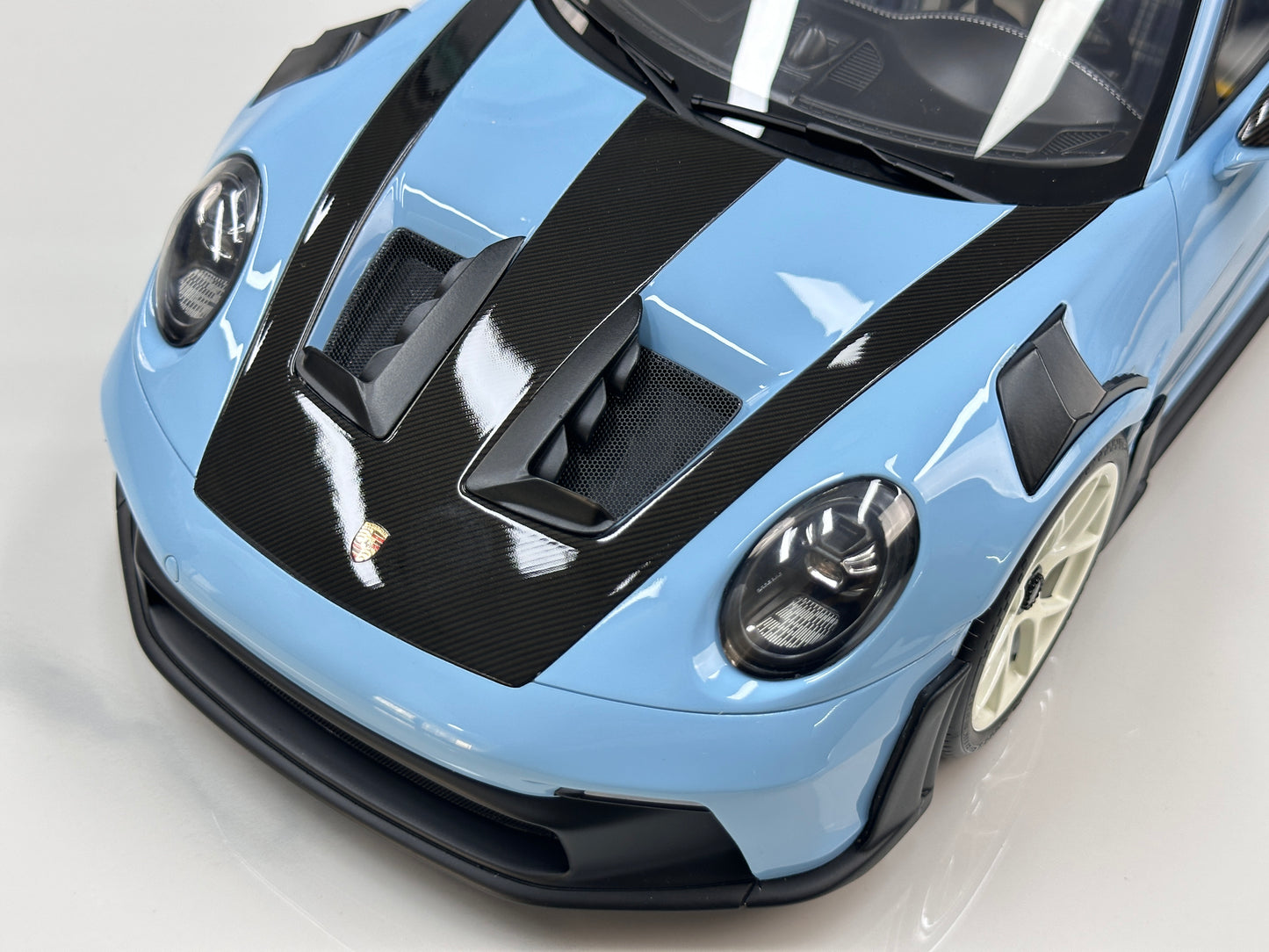 GT Spirit 1/12 Porsche 911 [992.1] GT3 Blue GT497
