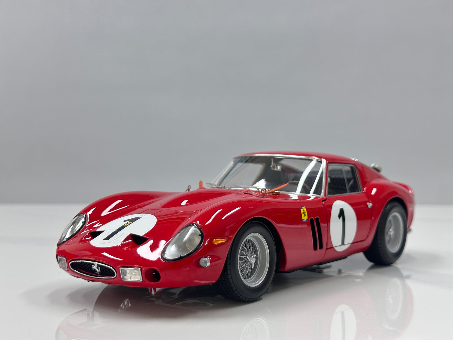 KYOSHO 1/18 Ferrari 250 GTO Red KY212