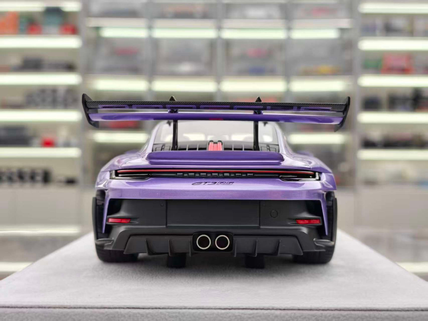 FuelMe 1/18 Porsche 992 GT3RS Purple FM18010LM-05