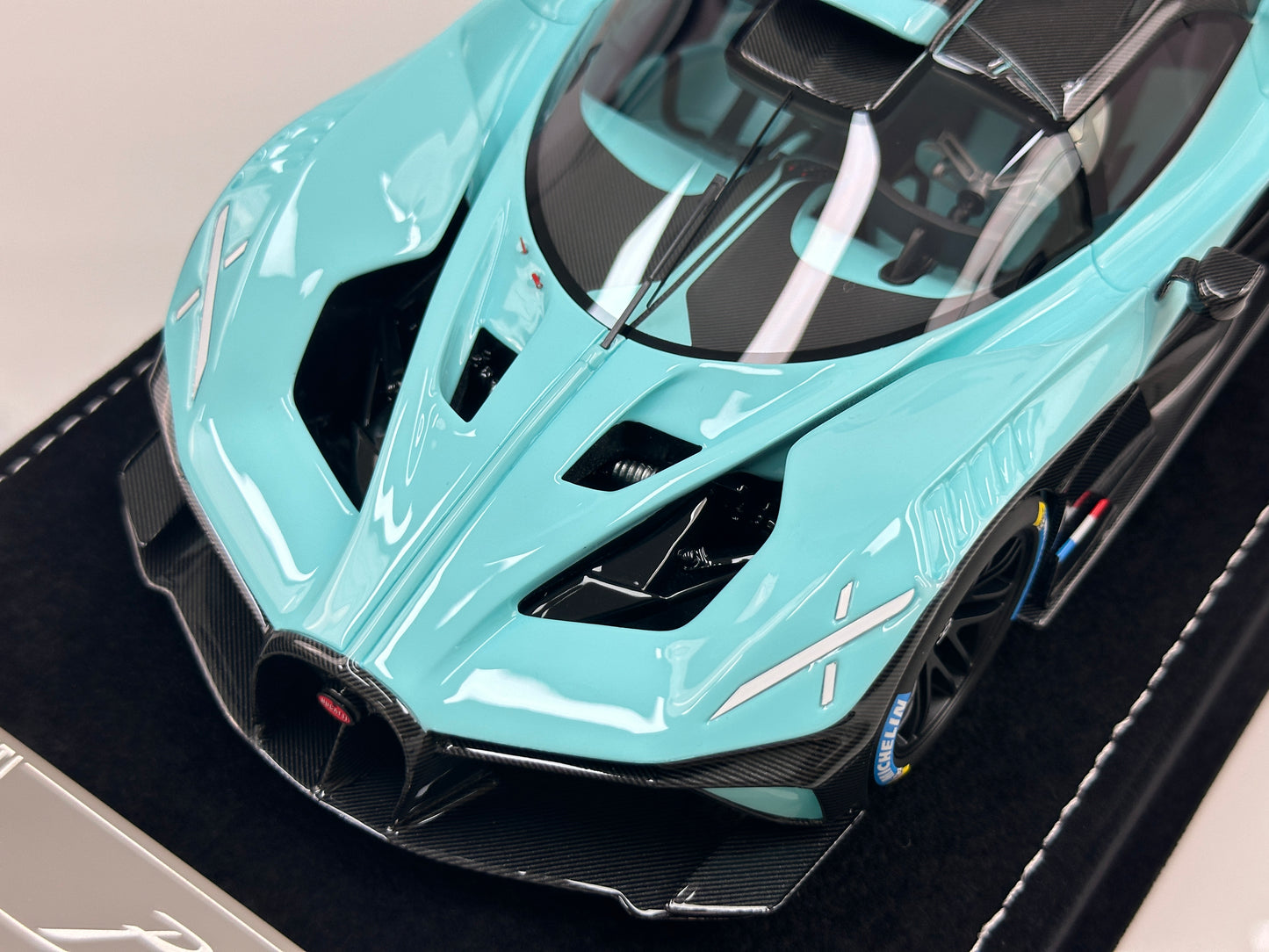 HH Model 1/18 Bugatti Bolide Tiffany Ultimate HH601
