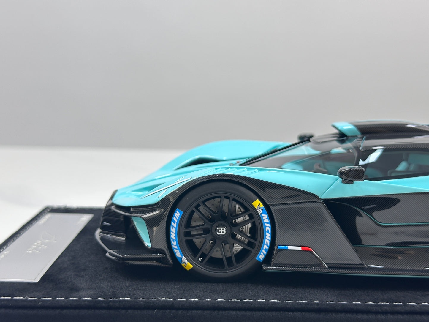 HH Model 1/18 Bugatti Bolide Tiffany Ultimate HH601