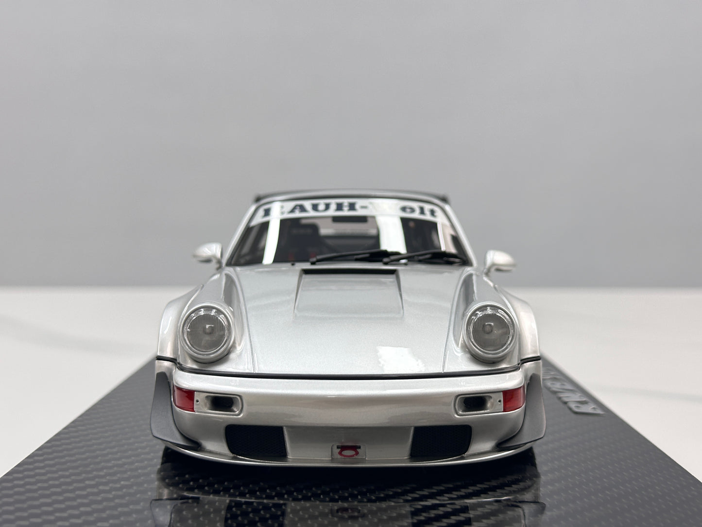 TGM Model 1/18 Porsche RWB 964 – Silver (TGM008)