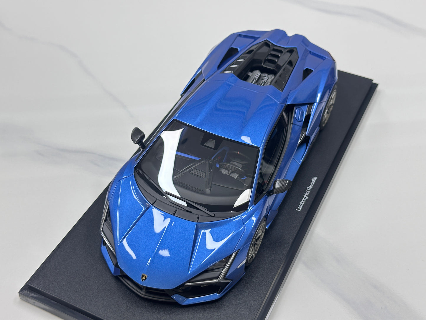Topspeed 1/18 Lamborghini Revuelto Blue TS0619