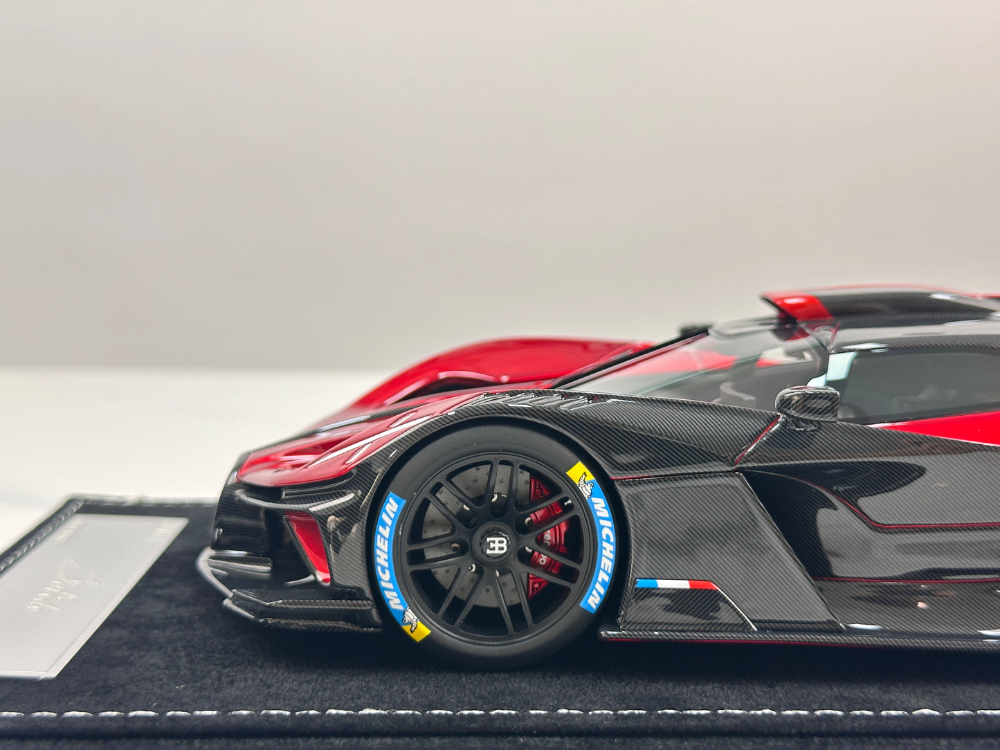 HH Model 1/18 Bugatti Bolide Metallic Red HH599