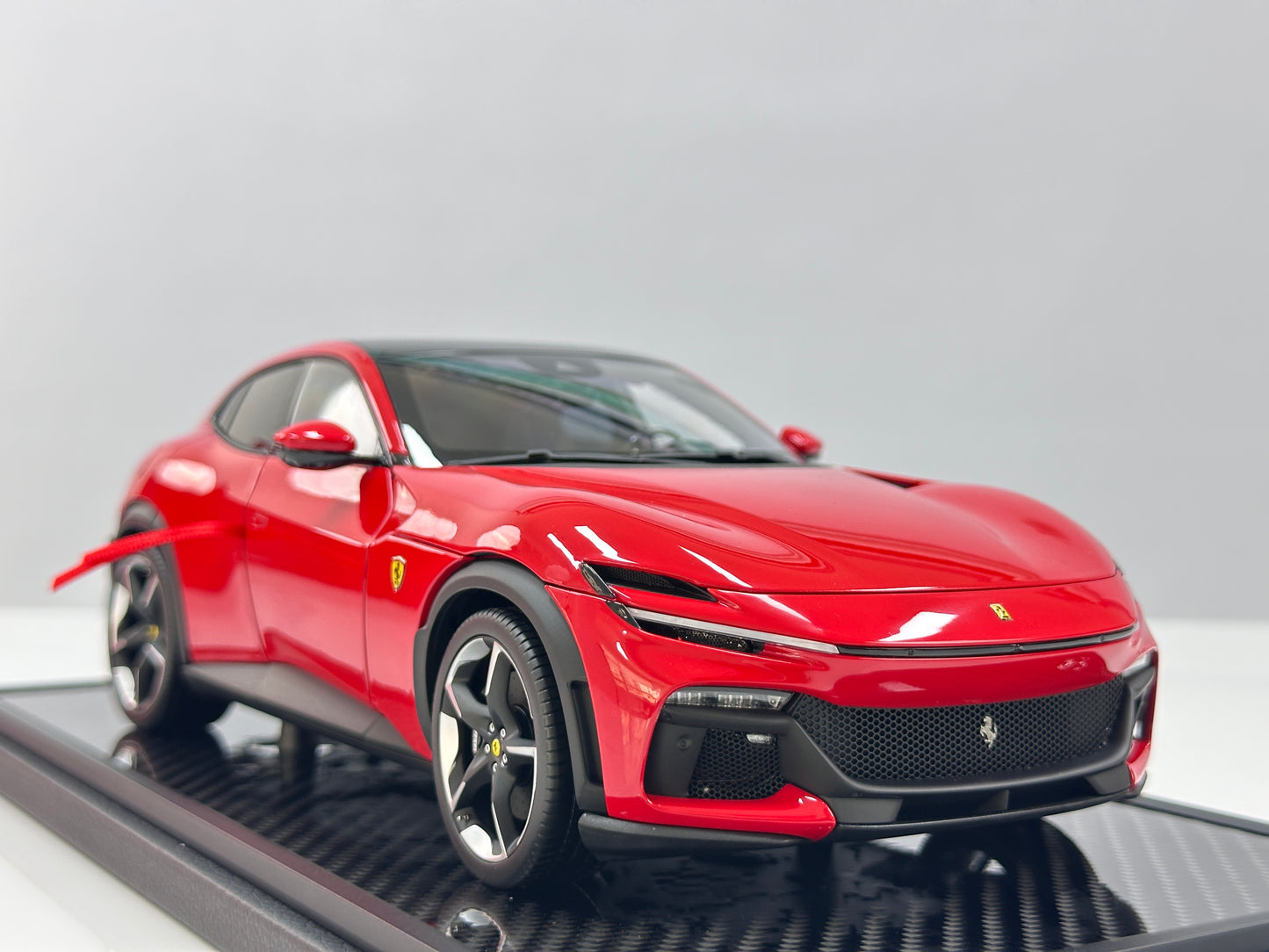 BBR 1/18 Ferrari Purosangue – Black Roof Version Carbon Fiber Base Standard Red (HE180052ACH)