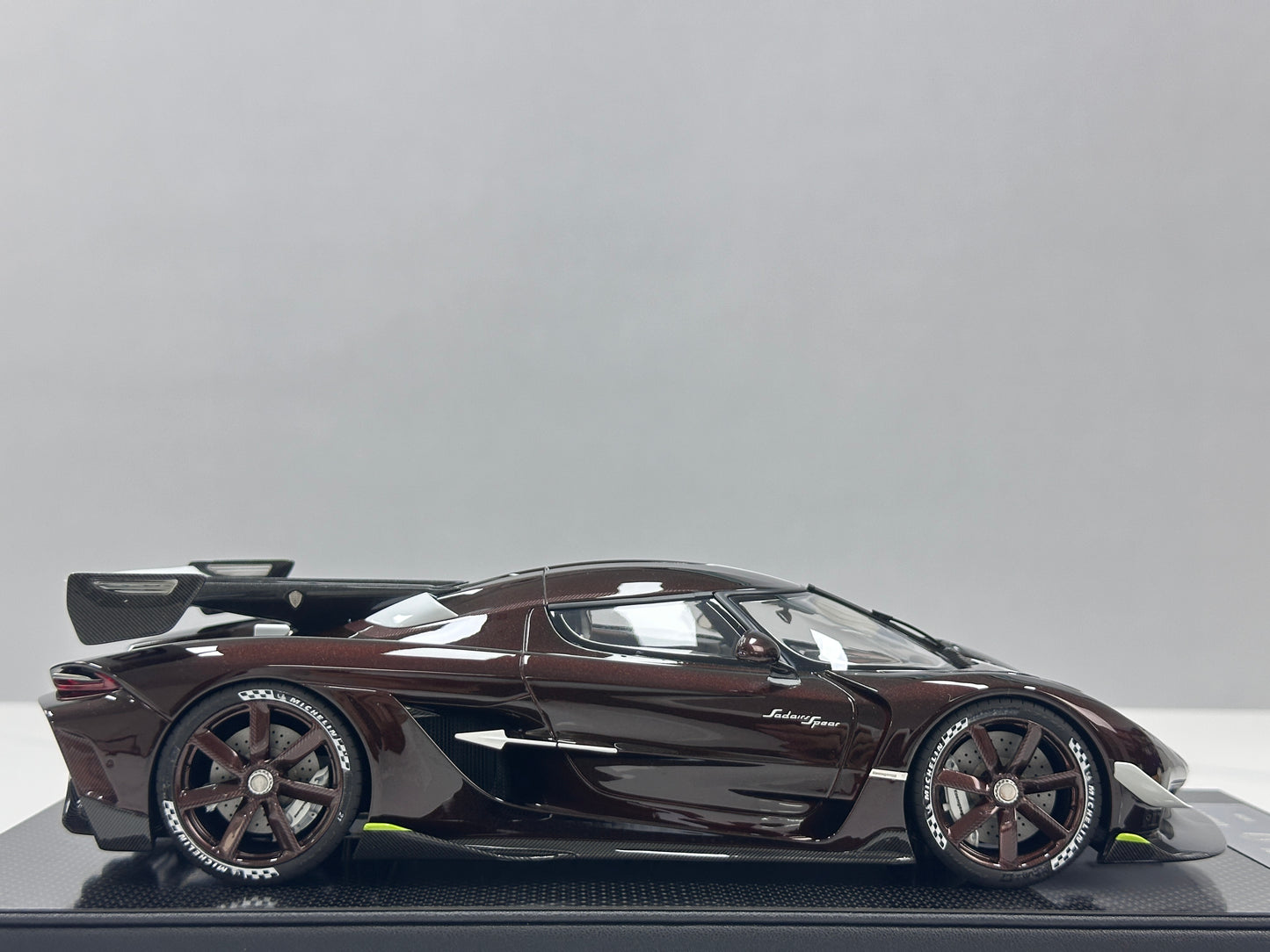 FRONTIART 1/18 Koenigsegg Jesko "Sadair's Spear" – Brown (FA198)