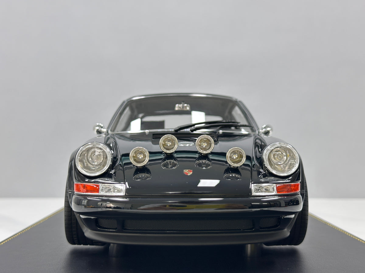 IVY 1/12 Porsche Singer Black/Gold Wheels IVY246