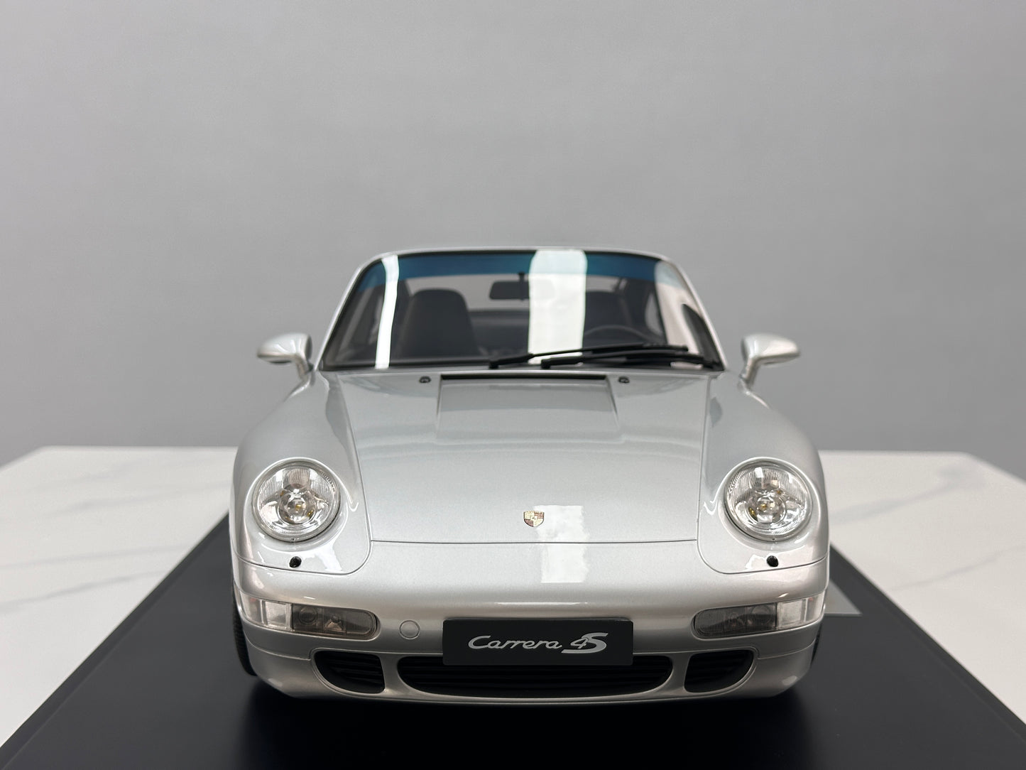 GT Spirit 1/8 Porsche 911 [993] CARRERA 4S Silver GTS801901