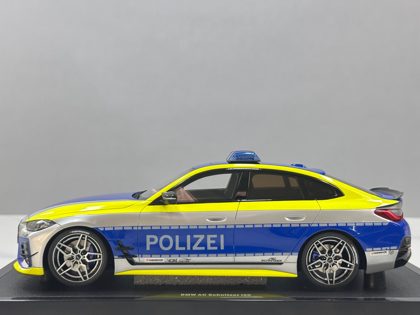 OTTO 1/18 BMW AC SCHNITZER ACS4 POLIZEI 2022 Blue Silver Livery OT1205