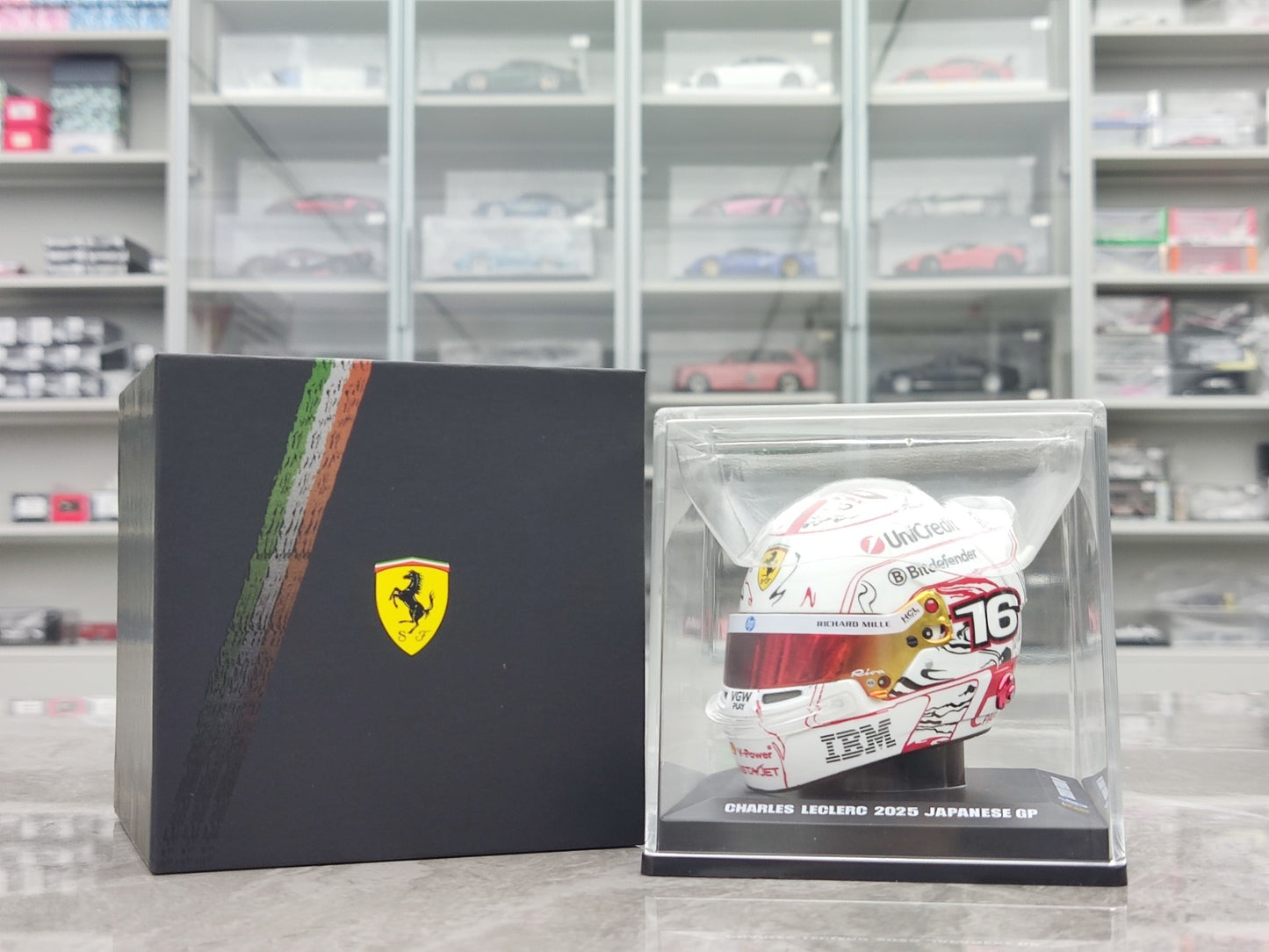 Looksmart 1/5 Ferrari F1 Team Leclerc 2025 Japanese Grand Prix Special Livery Helmet LSHEL012
